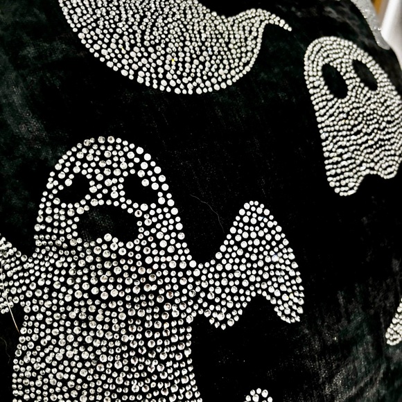 NWT black and white rhinestone ghost pillow - Picture 7 of 8